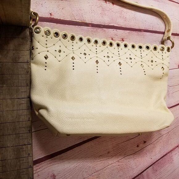 Adrienne Vittadini cream purse - Picture 3 of 7